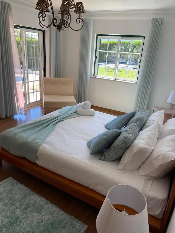 Oliva House Villa Lagos 0*,